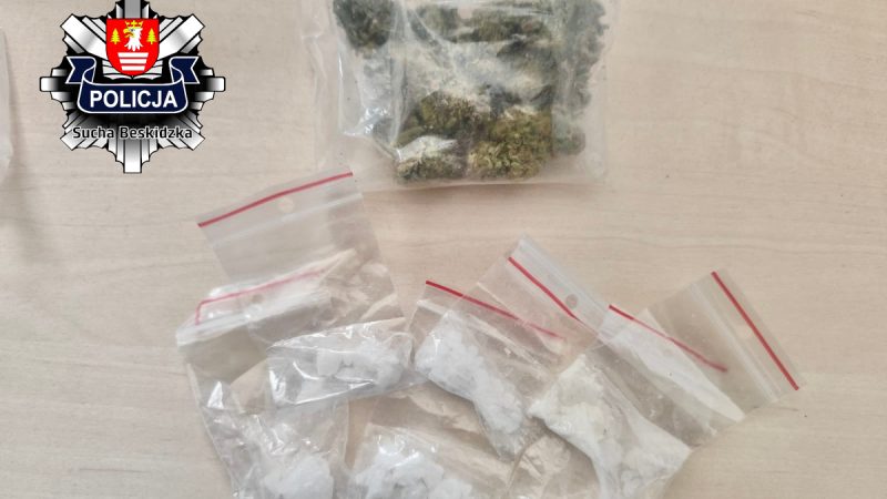 Miał zakaz prowadzenia i narkotyki w aucie. Zatrzymanie w Łętowni