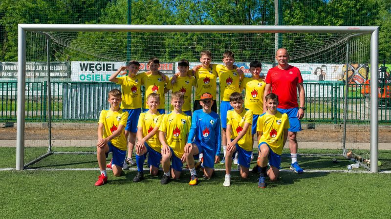 Młodzi piłkarze z Osielca awansowali do finału powiatowego